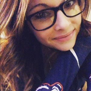 Meet your Posher, Kelsey